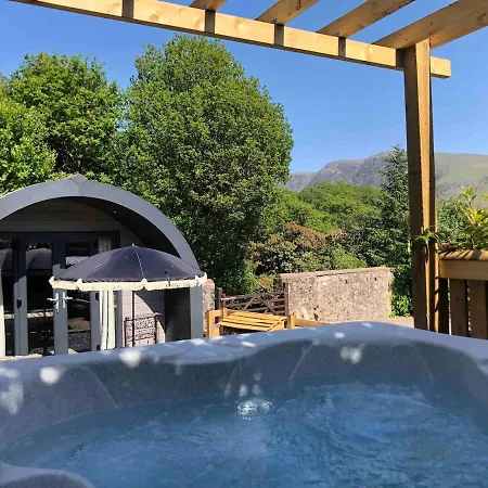 The Bothy, Luxury Glamping Pod & Hot Tub Kemping *